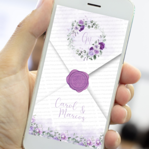 Envelope digital de convite de casamento floral lavanda com lacre roxo exibido no celular.