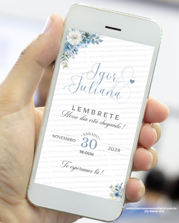 Lembrete digital de casamento azul floral delicado no celular