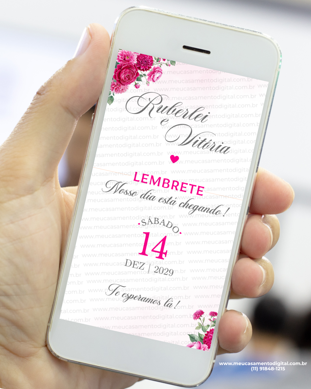 lembrete digital de casamento pink com flores em tons vibrantes exibido no celular