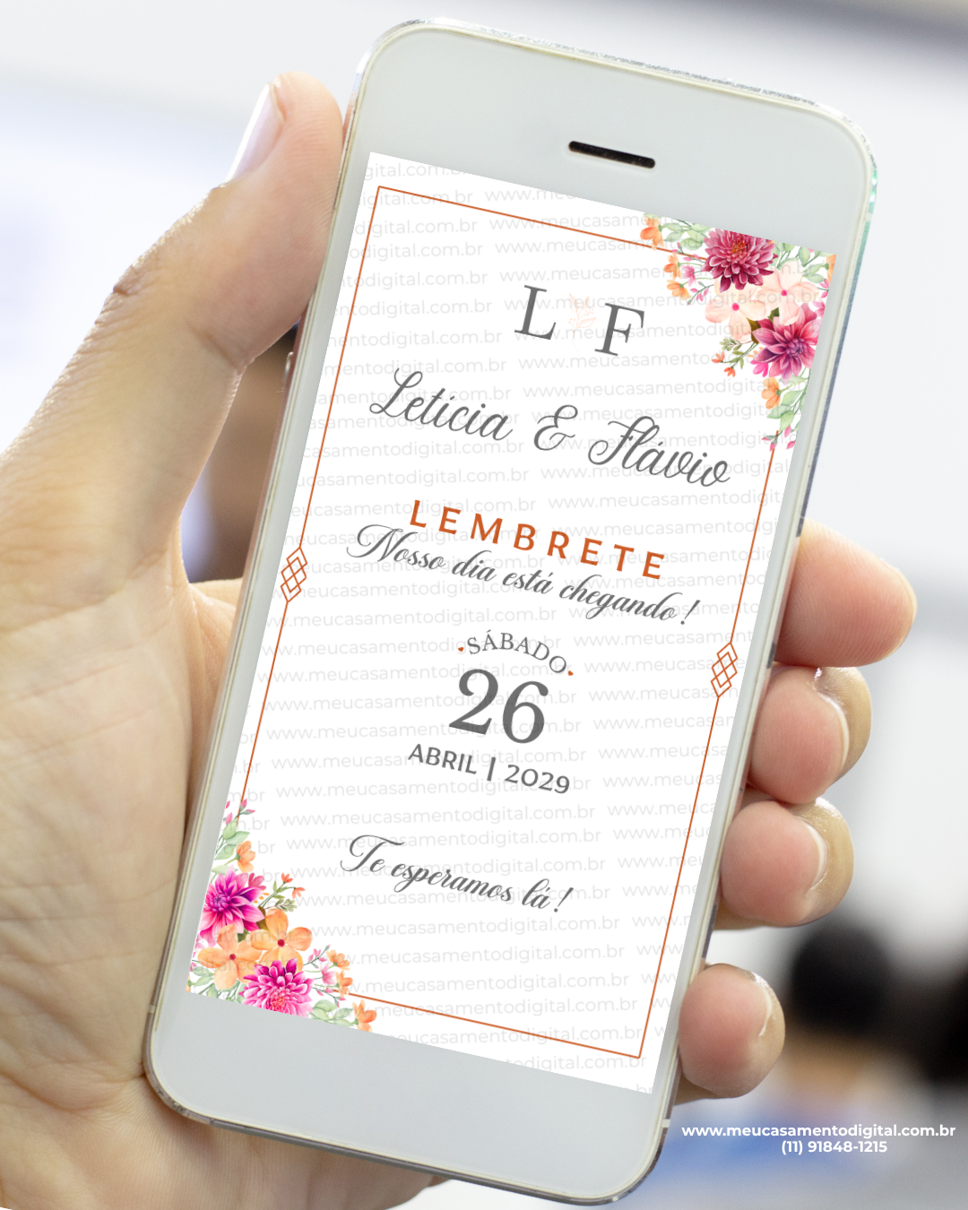 lembrete para casamento laranja e rosa com flores delicadas e design moderno.