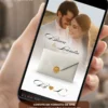 Modelo de convite de casamento branco exibido em um celular, com foto dos noivos, envelope elegante e detalhes dourados.